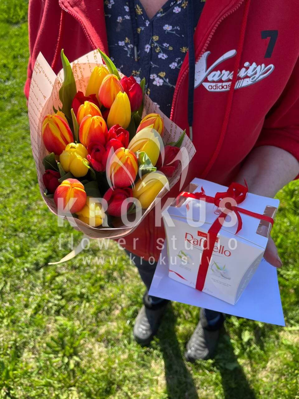Deliver flowers to Nereta (tulips)