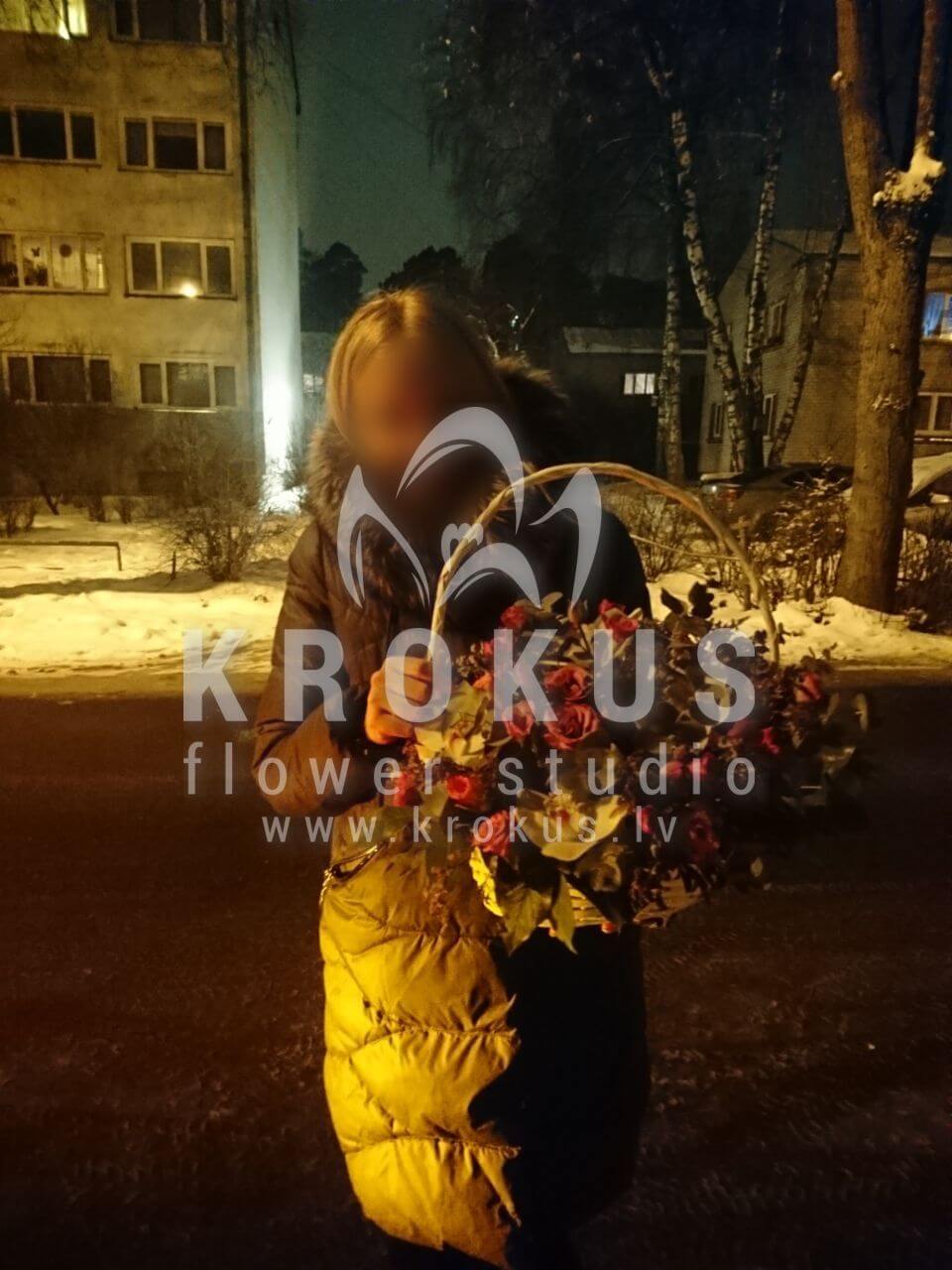 Доставка цветов в город Latvia (кустовые розырозовые розыорхидеистатицаваксфлауэрсалал)