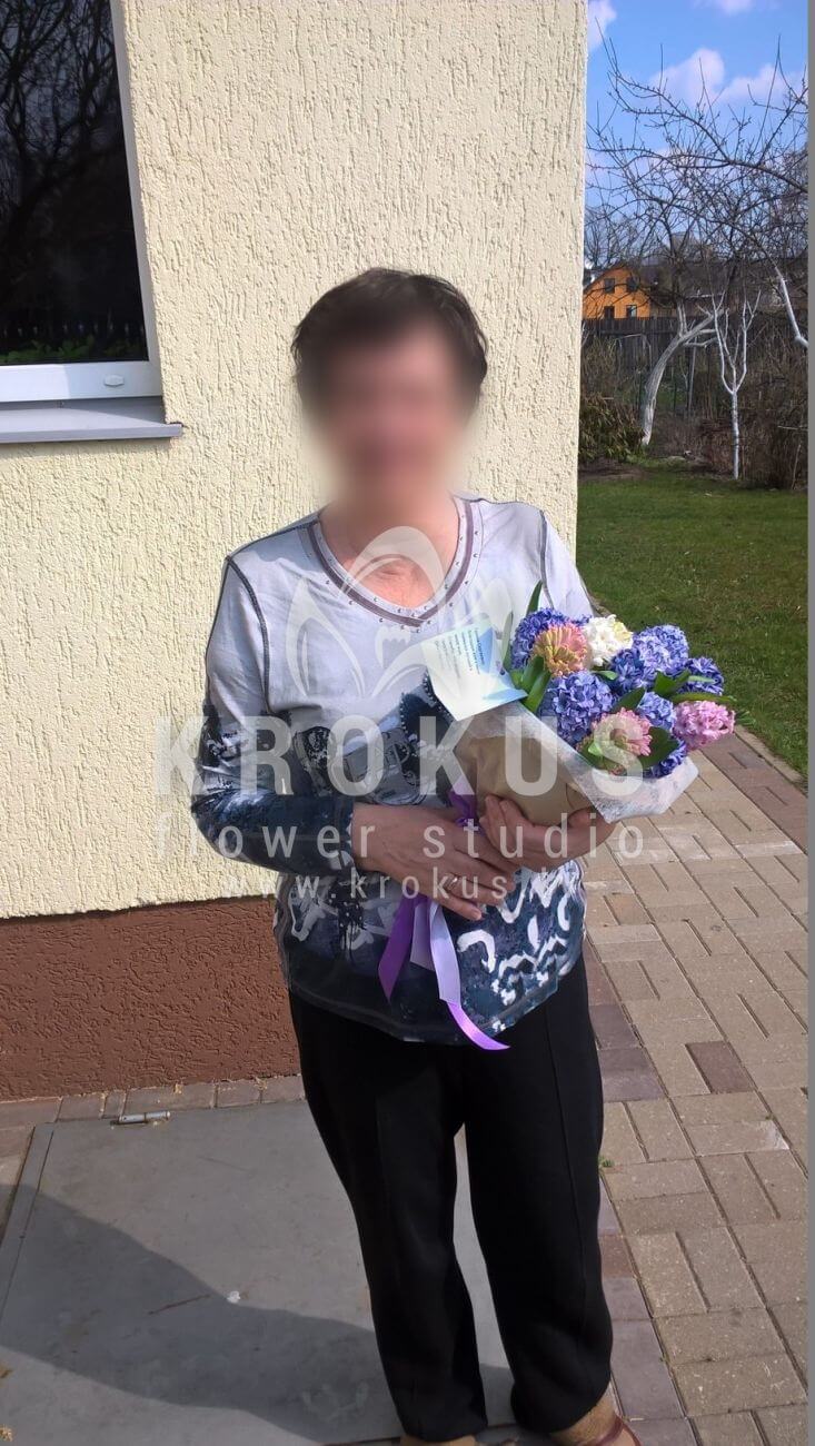 Deliver flowers to Latvia (hyacinthpistacia)