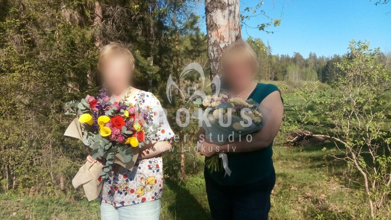 Доставка цветов в город Latvia (кустовые розырозовые розыкаллыфрезиивероникаэвкалипторанжевые розыозотамнус)