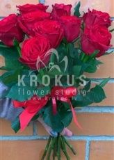 Доставка цветов в город Latvia (ранункулюсыбелые розыжелтые розы)