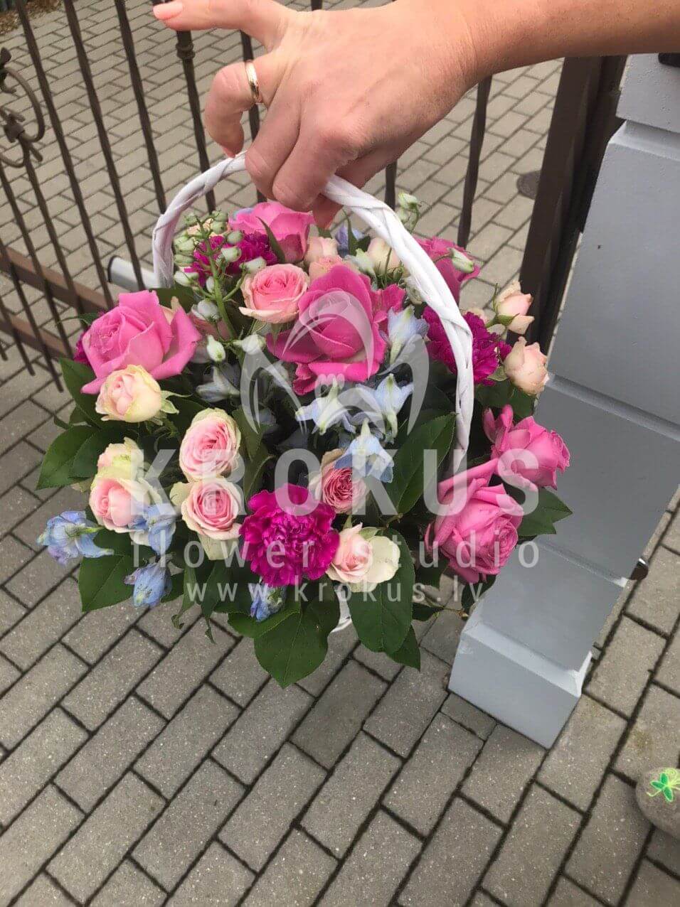 Доставка цветов в город Baloži (кустовые розырозовые розыгвоздикистатицаваксфлауэрсалал)