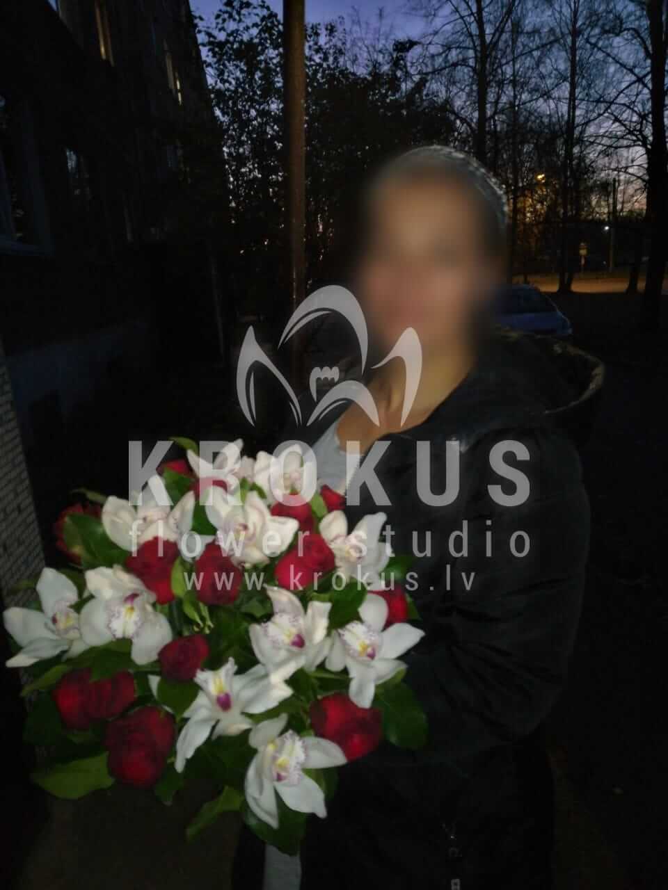 Доставка цветов в город Рига (орхидеисалалкрасные розы)