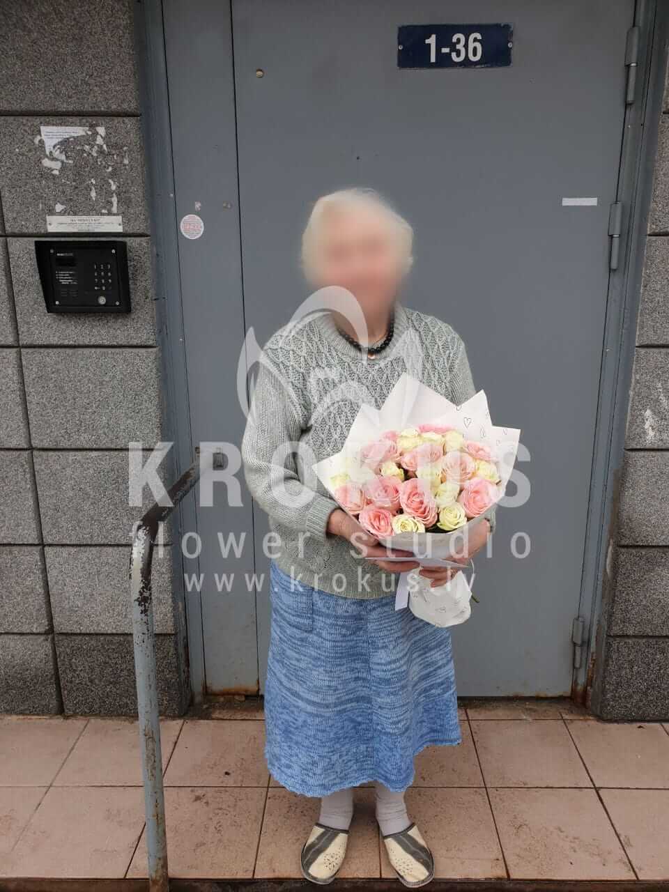 Deliver flowers to Rīga (pink roseswhite roses)